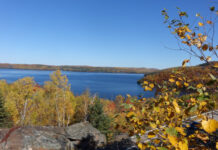 2020感恩节长周末(12):在Kamaniskeg Lake Lookout静思