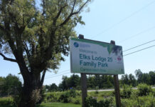 探索北安省(18):归途小憩于The Elks Lodge Family Park